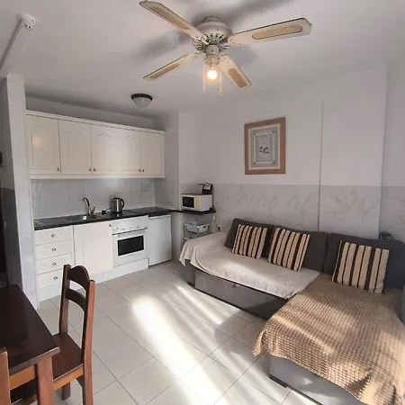 Compostela Beash * Πλάγια ντε λας Αμέρικας