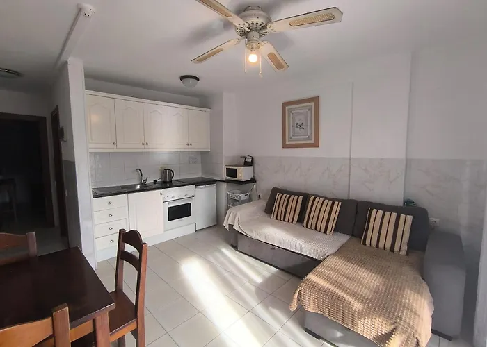 Compostela Beash * Πλάγια ντε λας Αμέρικας